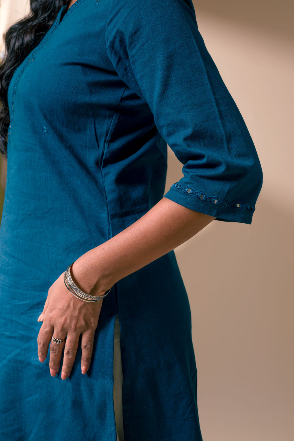SAANVI KURTA
