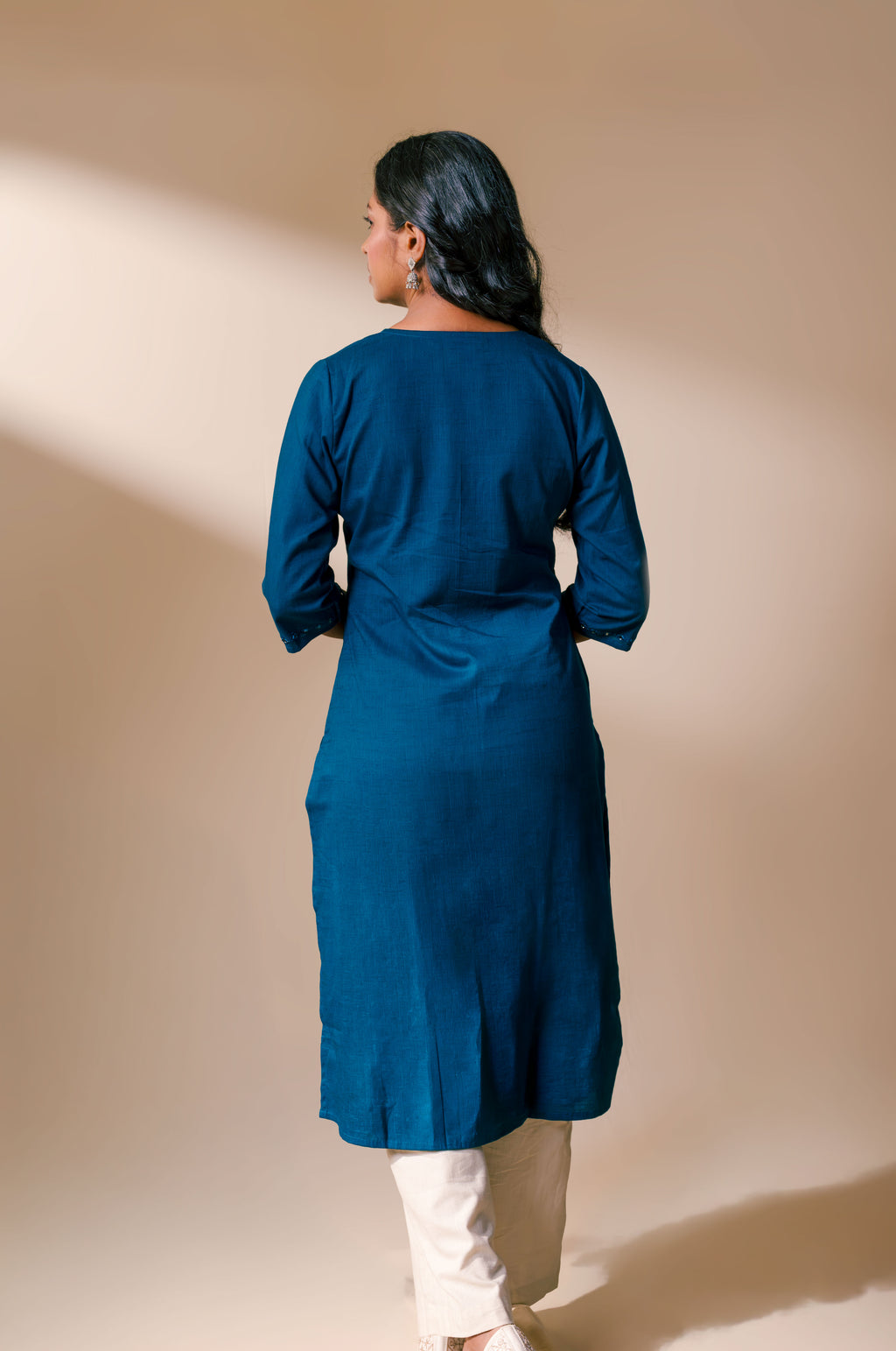 SAANVI KURTA