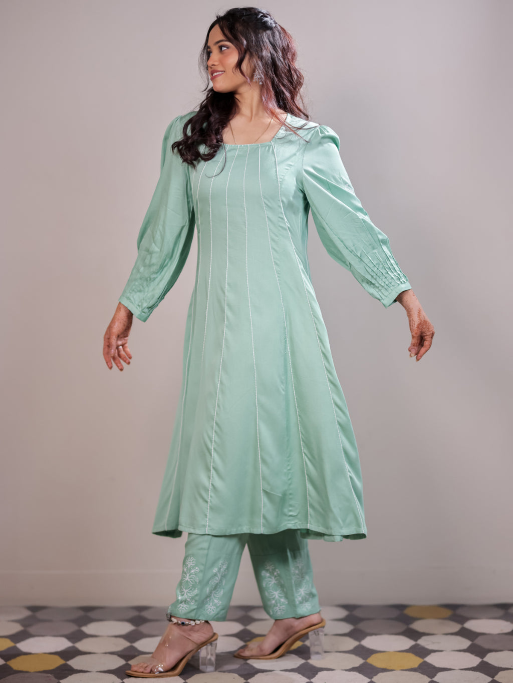 Pankhudi Kurta