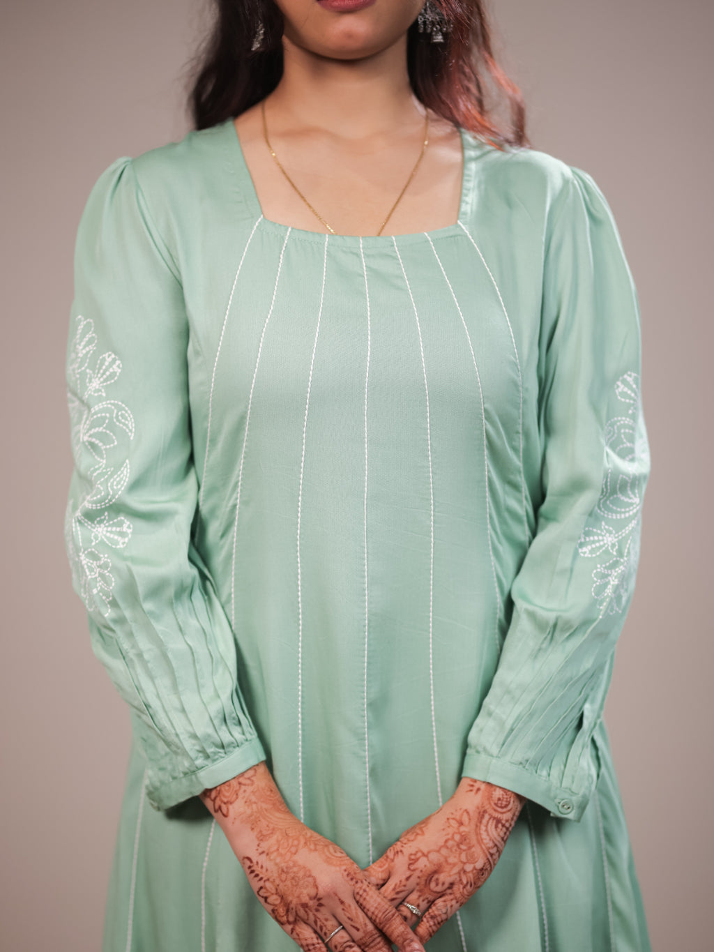 Pankhudi Kurta